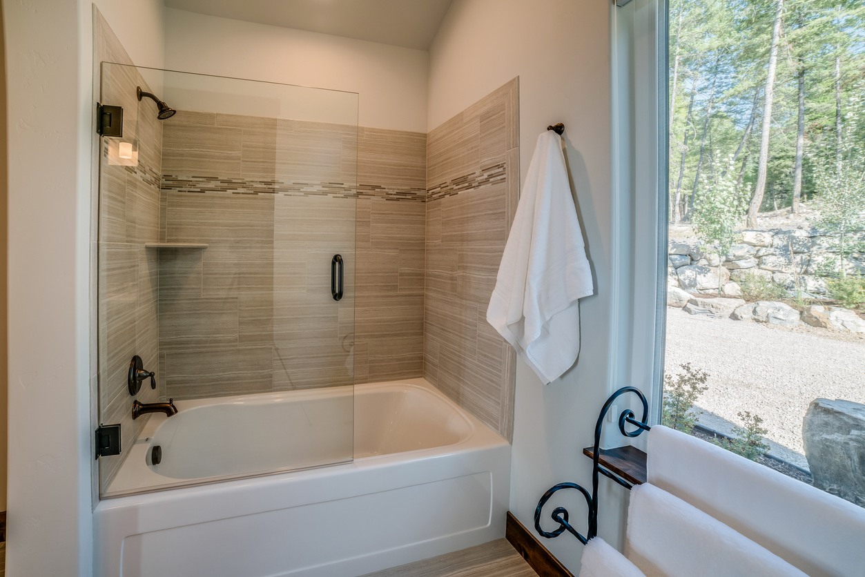 Shower & Tub Repair in Blyn